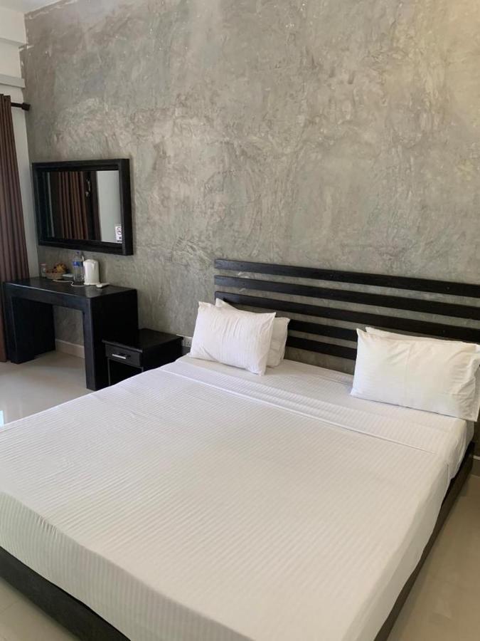 Sunrise Palace Negombo Ngoại thất bức ảnh