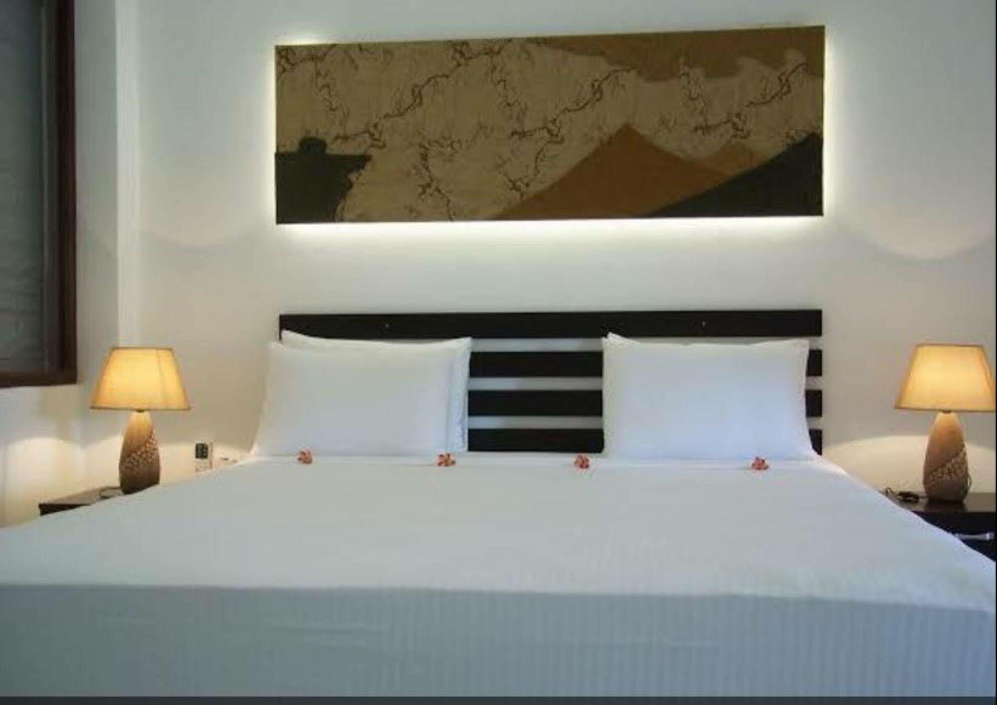 Sunrise Palace Negombo Ngoại thất bức ảnh